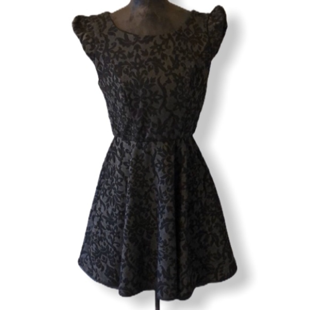 Parisian Floral Print Fit & Flare Dress | Worn 1x